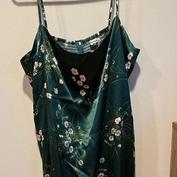 Reformation Dark Green Floral Strapless Dress - threedaughtersproperties.com